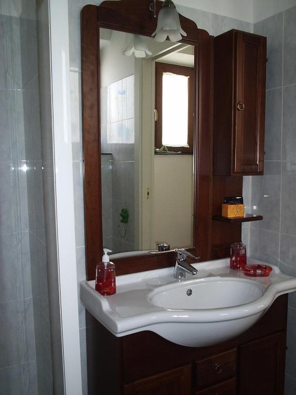 Elicrim Otel Santo Stefano di Magra Oda fotoğraf