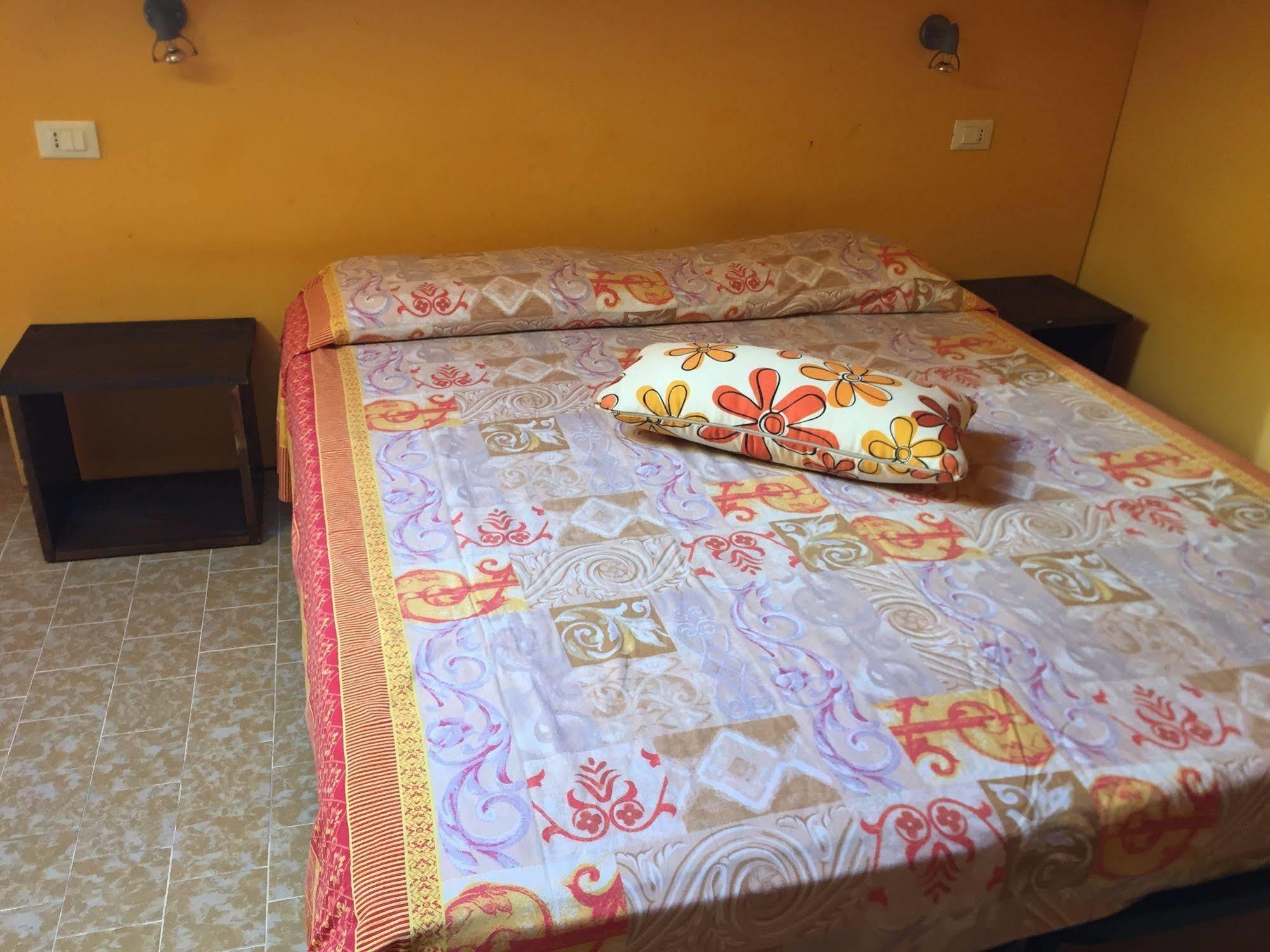 Elicrim Otel Santo Stefano di Magra Dış mekan fotoğraf